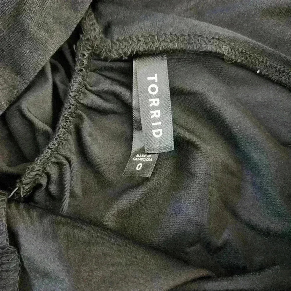 Women's Black Rutched Back Leggings - Picture 6 of 7